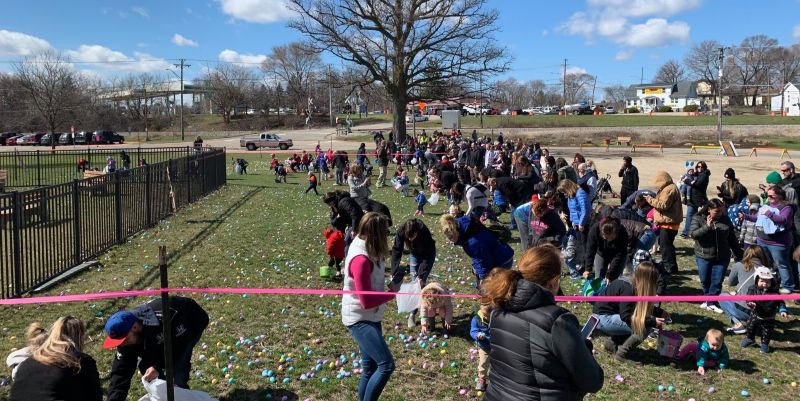 Egg-Citing Egg Hunt and Bunny Breakfast in Fox Lake